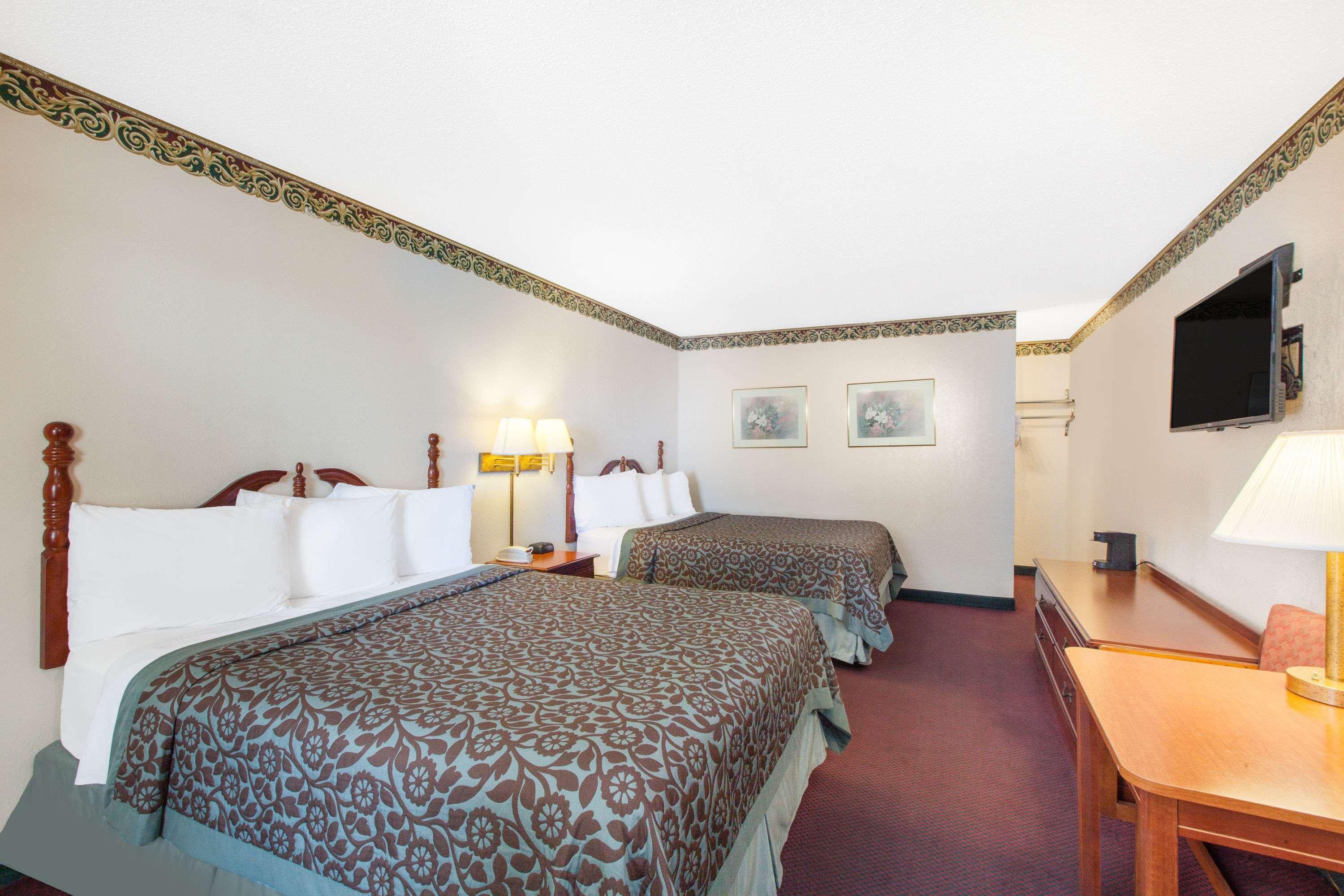 Days Inn By Wyndham Erick Esterno foto