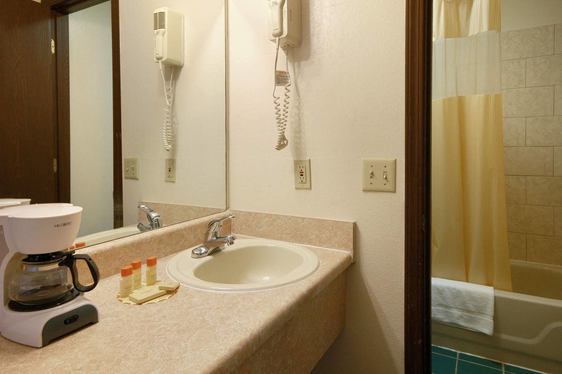 Days Inn By Wyndham Erick Esterno foto